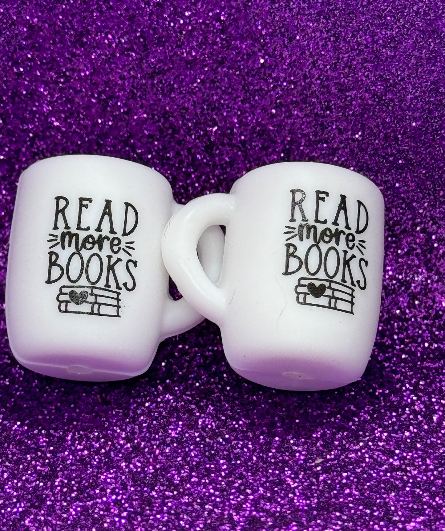 Read More Books Mug Focal